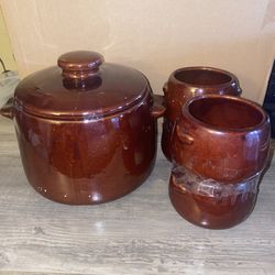 Vintage 1950s West Bend Brown Glazed Stoneware Bean Pot with Bowls