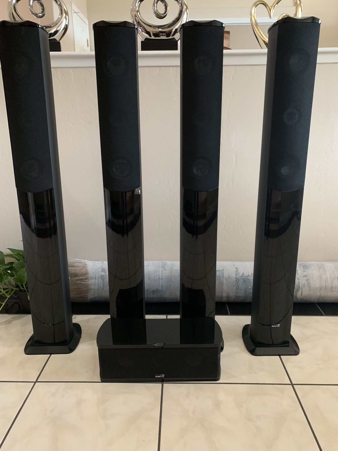 Olin Ross Surround Sound System Speakers Total