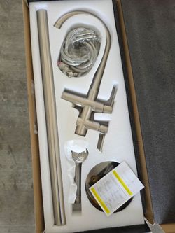 Floor tub faucet filler