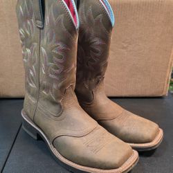 Womens Ariat Delilah Boots Size 8.5B