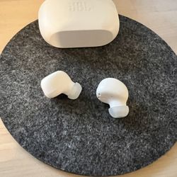 JBL Wireless Headphones 