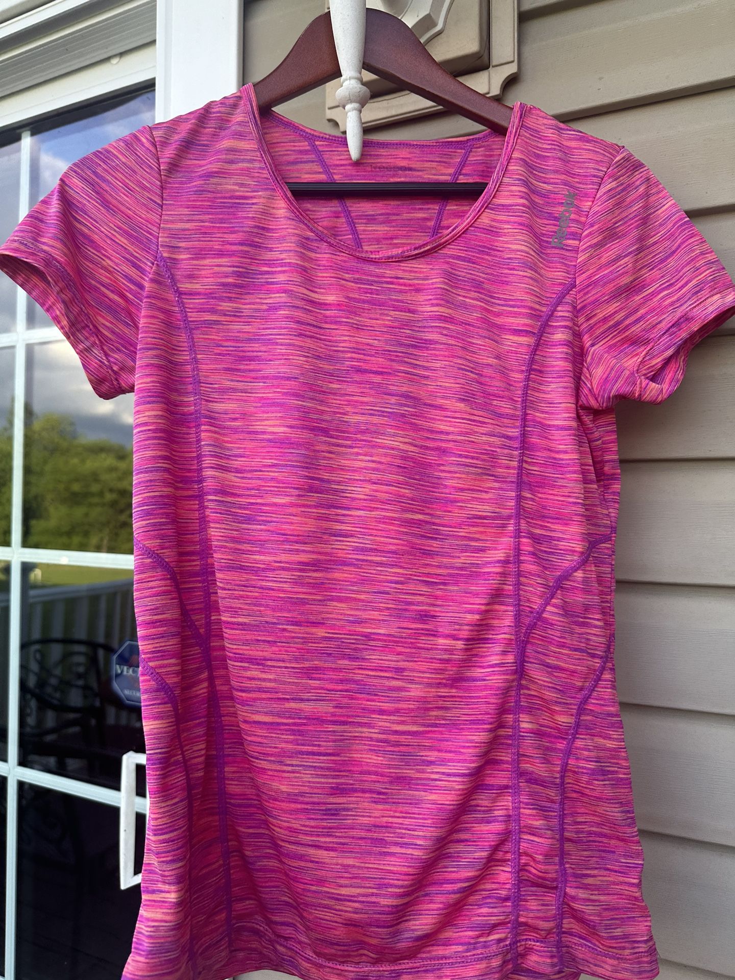 Reebok Pink, multi-color Misses Small Black athletic Top, Shirt. Activewear.