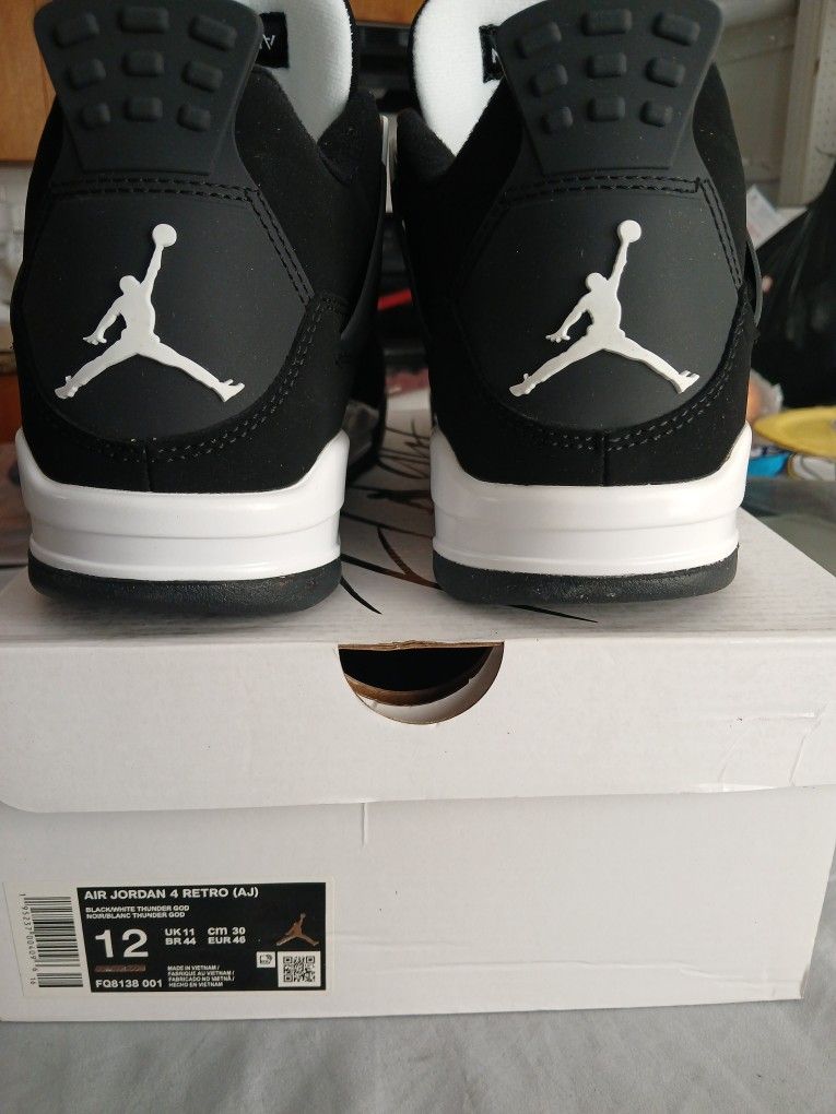 Size 12 Air Jordan 4 retro 