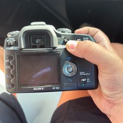 Sony A100