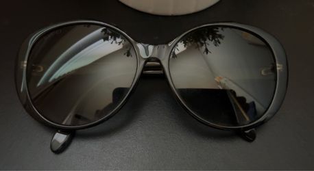 Gucci Sunglasses W/O Case