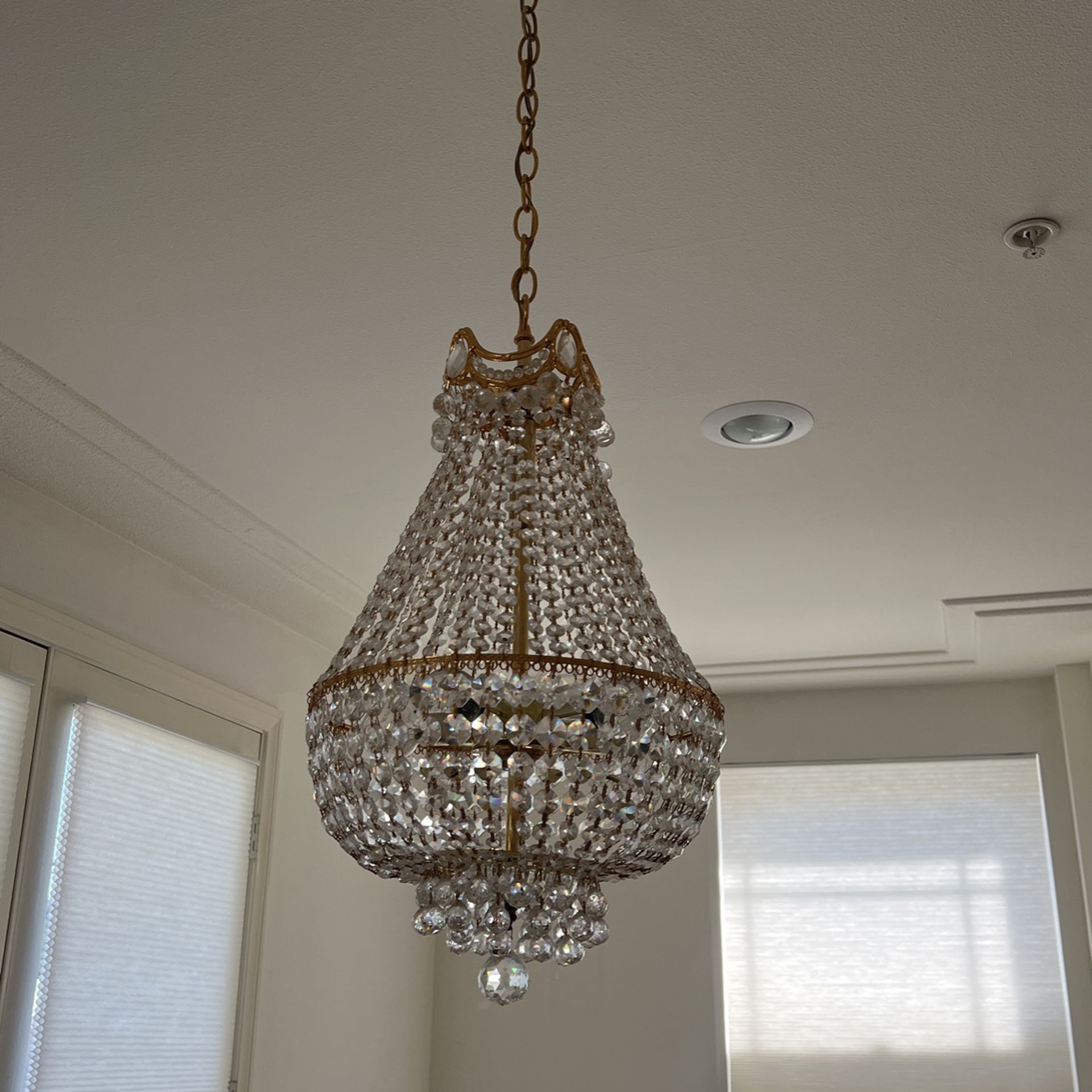 McNoon Crystal Chandelier Pear Shaped With Brass Gold Trim