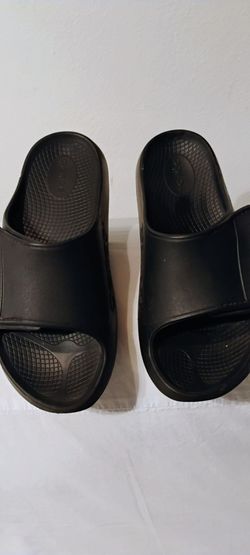 OOFOS OOahh Sport Flex Slide Sandal