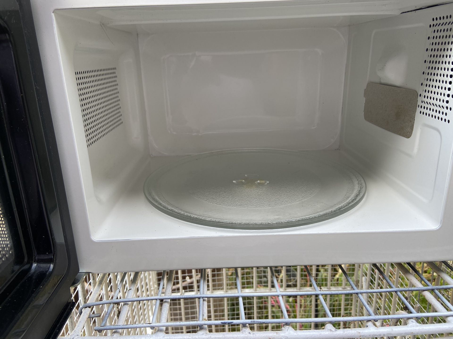 Microwave 600 w