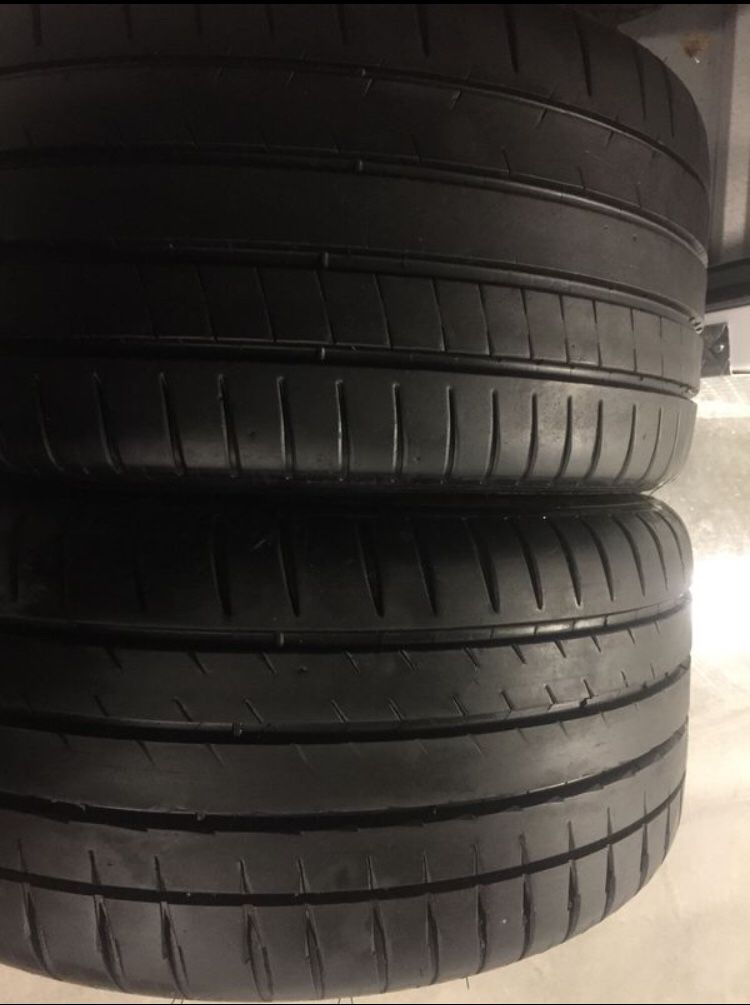 235 35 19 Michelin super sport tires set of 2