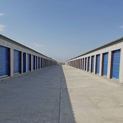 Storage Unit 8-20 Feet