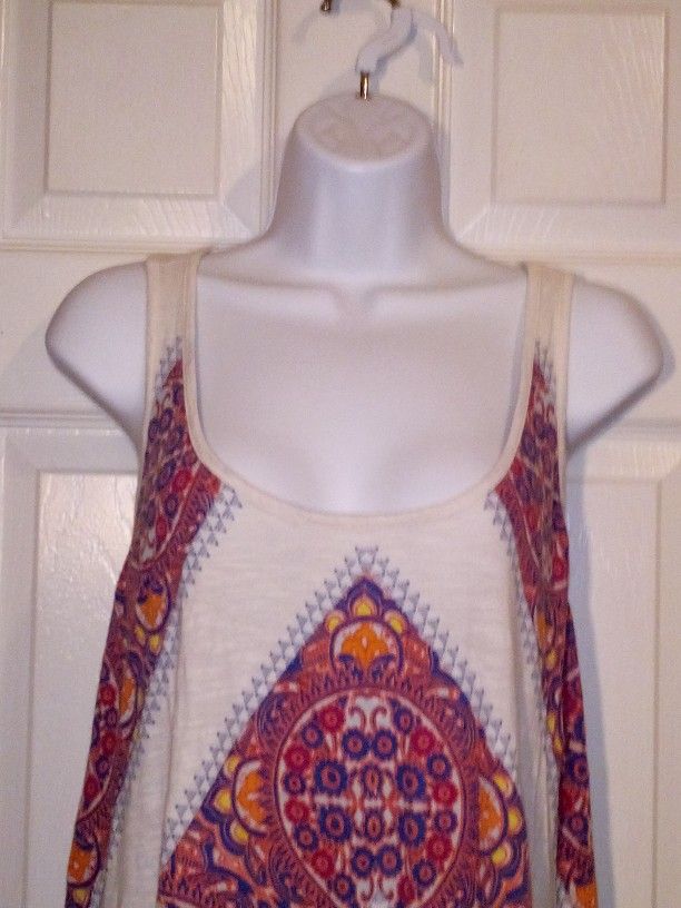 Red Camel Tank Top With Lace Size Large