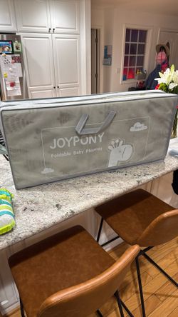 Joypony Reversible Playmat 6x6.5 Ft $10