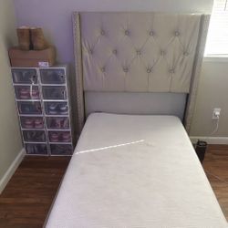 Twin XL Size Bed