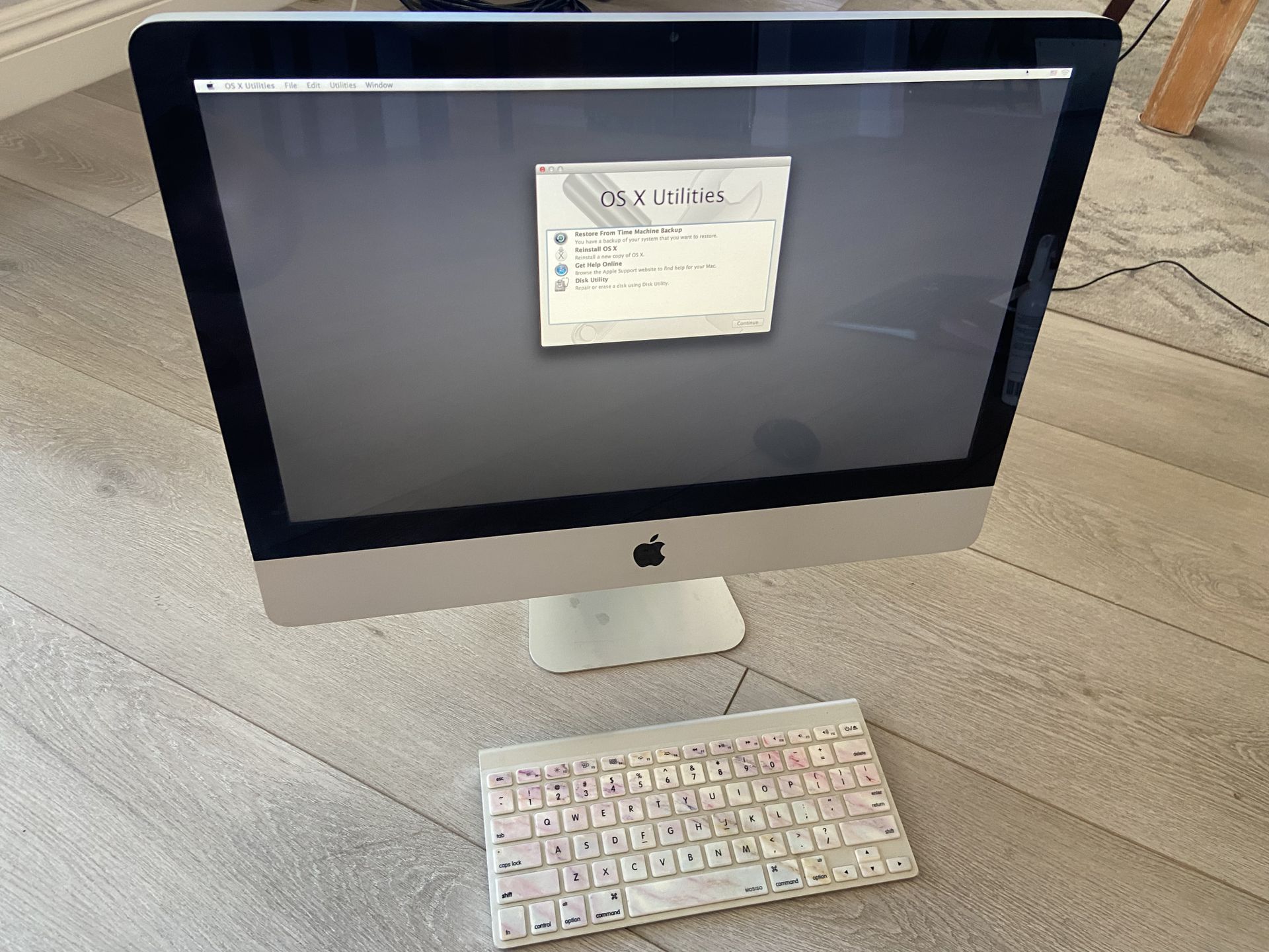 Apple iMac A1311 Late 2009 Core2Duo 3.06GHz 4GB□現状品