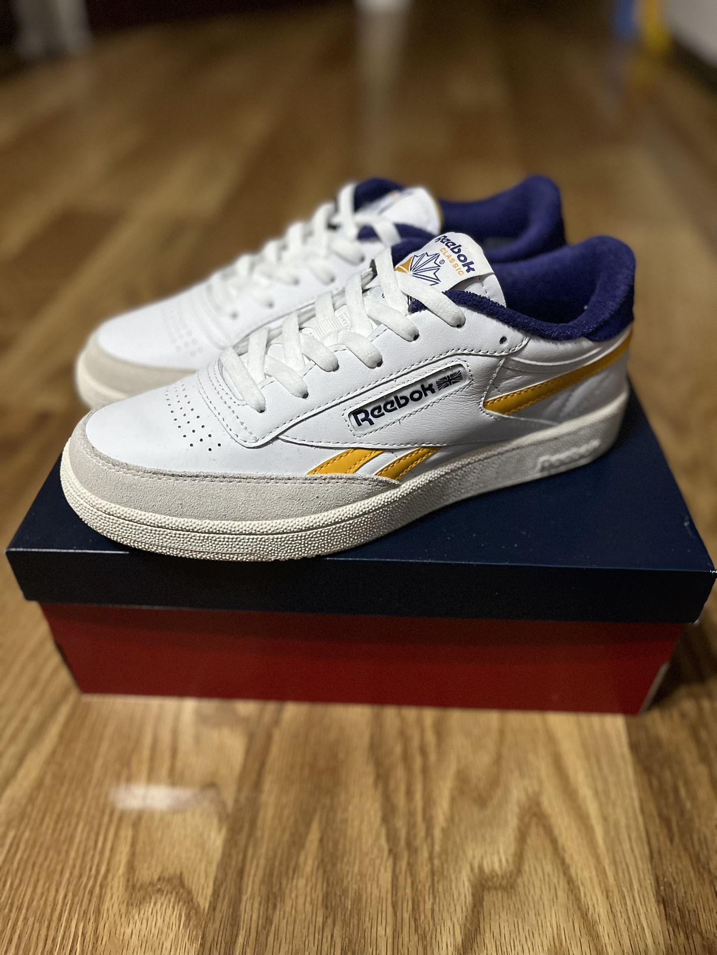 Reebok Club C Revenge - Lakers Colorway - Mens Size 9 - White/Purple/Gold