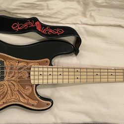 Fender 5 String Bass American Precision