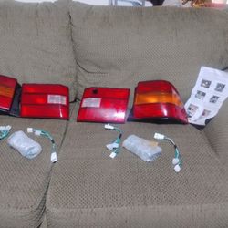 Lexus LS400 tail lights and inner trunk lights $100