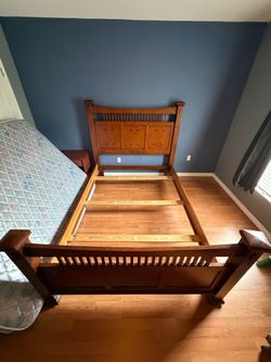 Queen size bed