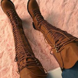 Knee High Brown 🤎 Boots 