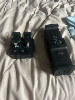 Xbox controller rechargeable batteries and charging station