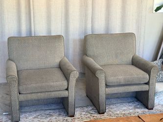 (2) MATCHING GRAY TWEED ACCENT CHAIRS 33”W x 32” D x 35” H