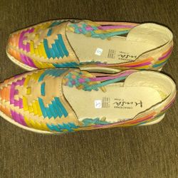 Huaraches Mexicanos$30