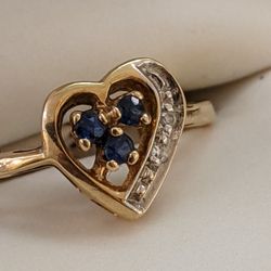 SAPPHIRE And DIAMOND RING 10K SOLID GOLD SZ  6  1/4