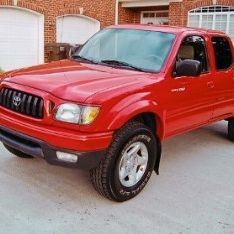 Urgent For sale 2001 TACOMA Great Shapee. 4WWWDWheelsss