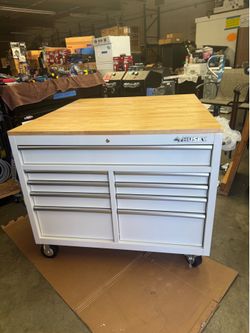 Tool box Husky workbench white w 46”