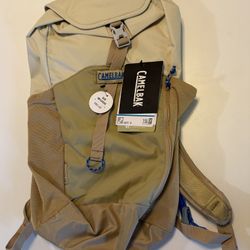 🔥 CamelBak Arete 18 Hydration Backpack 1.5L – New w/ Tags – Canyon Clay