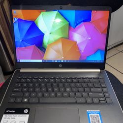 HP TOUCHSCREEN LAPTOP 