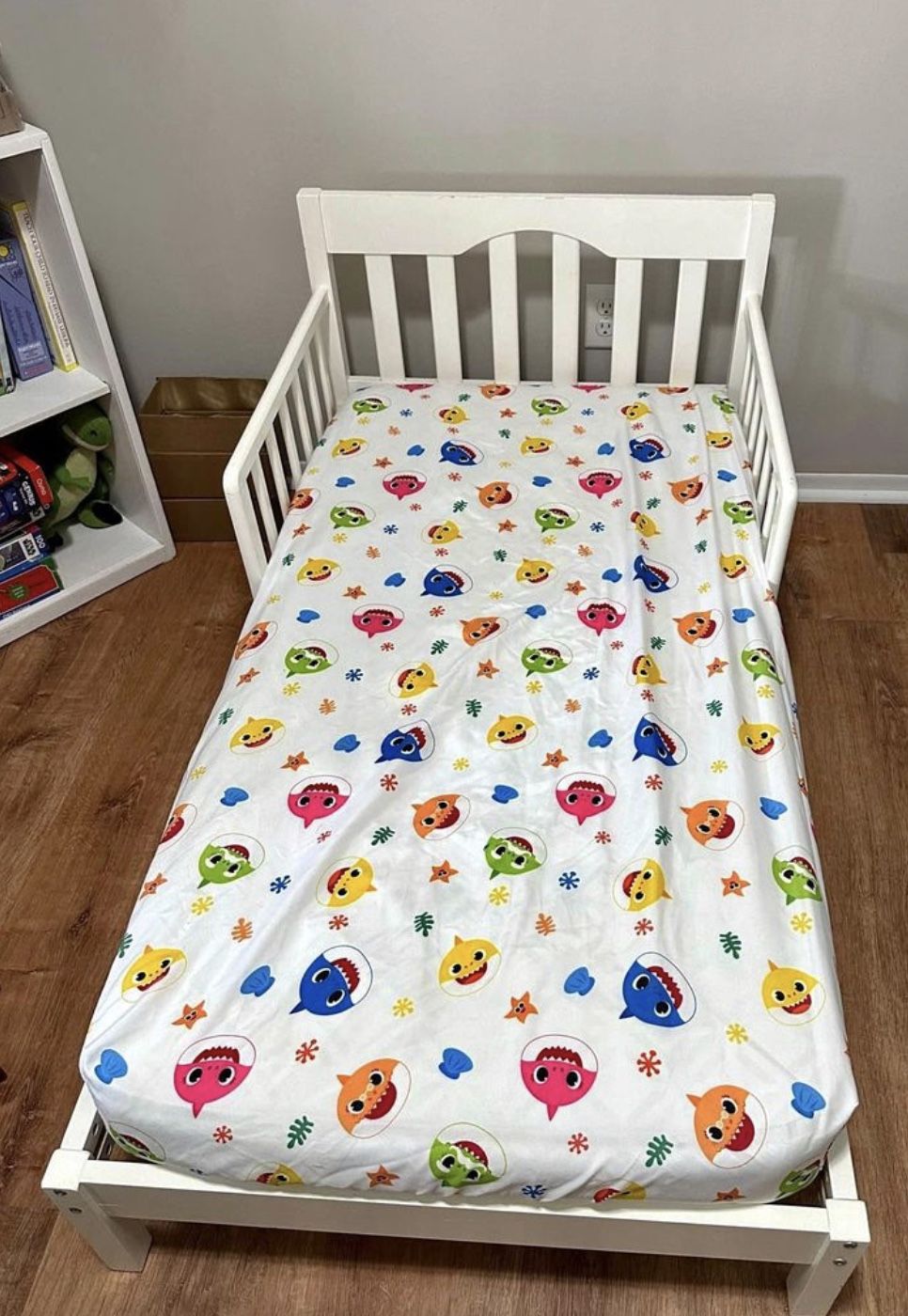 Wooden Toddler Bed With Mattress 