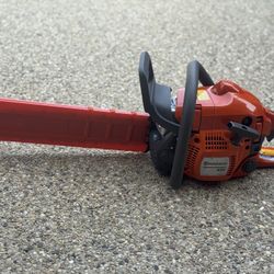 Husqvarna 435 40.9-cc 2-cycle 16-in Gas Chainsaw