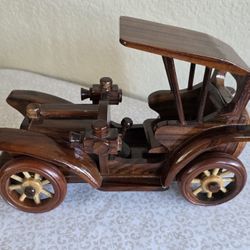 Remarkable model T collectible hand carved