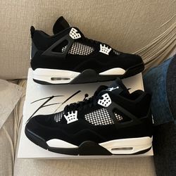 Air Jordan 4 White Thunder Black New Size 13