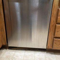 Bosch 24”dishwasher - BEWARE of APPLIANCE SCAMS!!