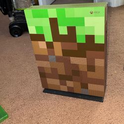 Minecraft Xbox, And Controller With Game