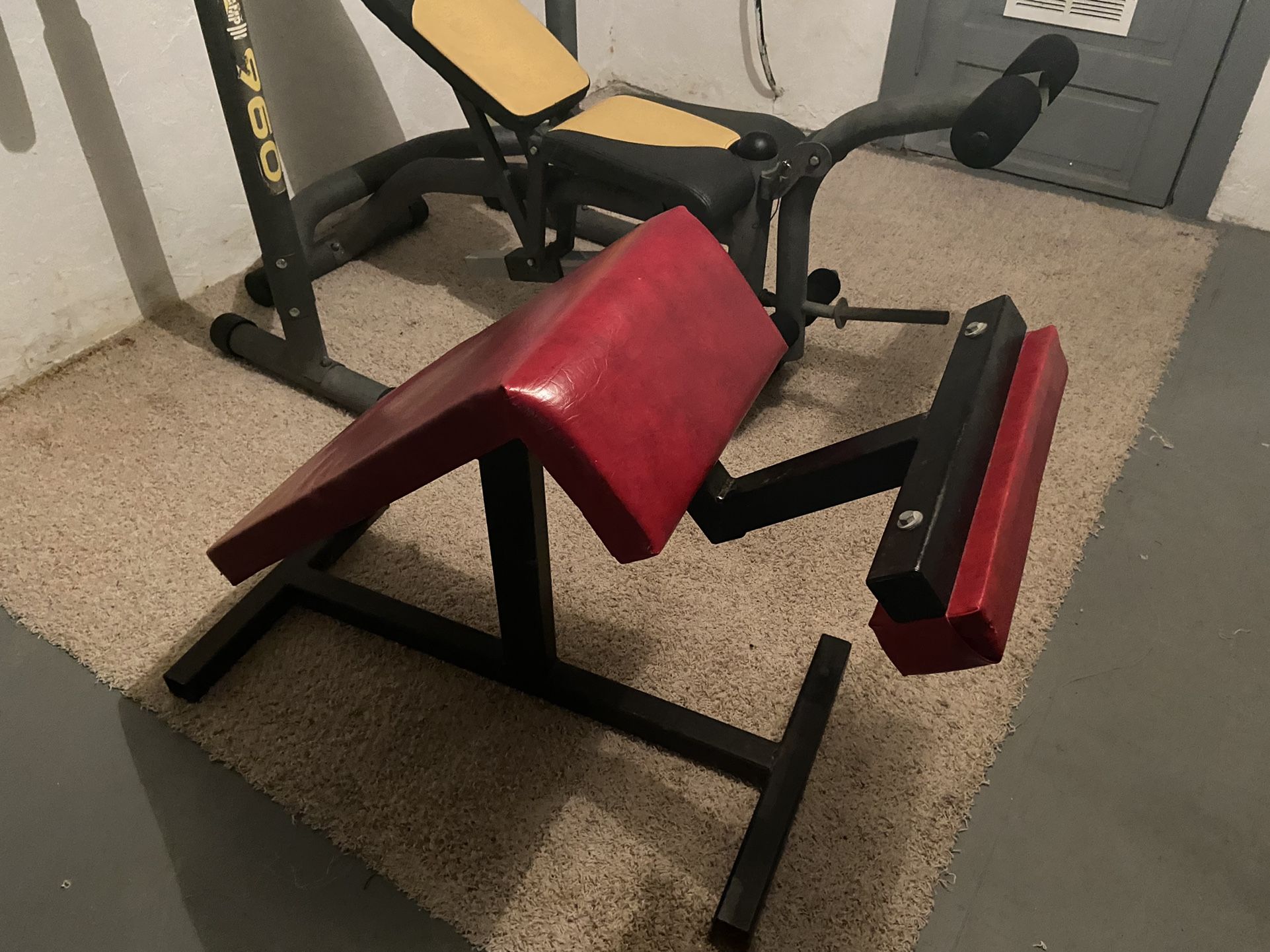 Old School Commercial Sit-up Bench