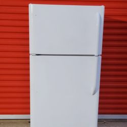 REFRIGERATR FRIDGE 110 V EXCELLENT CONDITION 