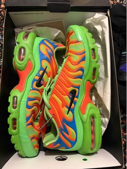 Nike Air Max Plus TN/ Supreme Men's Low Top Lace Up Sneakers Green Orange Blue
