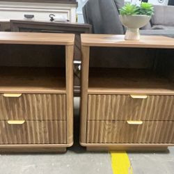 Fluted Nightstands Set of 2, Brown Night Stands with 2 Drawers and Open Shelves, Wooden Bedside Table Modern Design End Table for Bedroom Sofa Office 