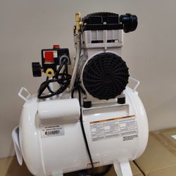 Air Compressor 220v, 10 Gal Brand New