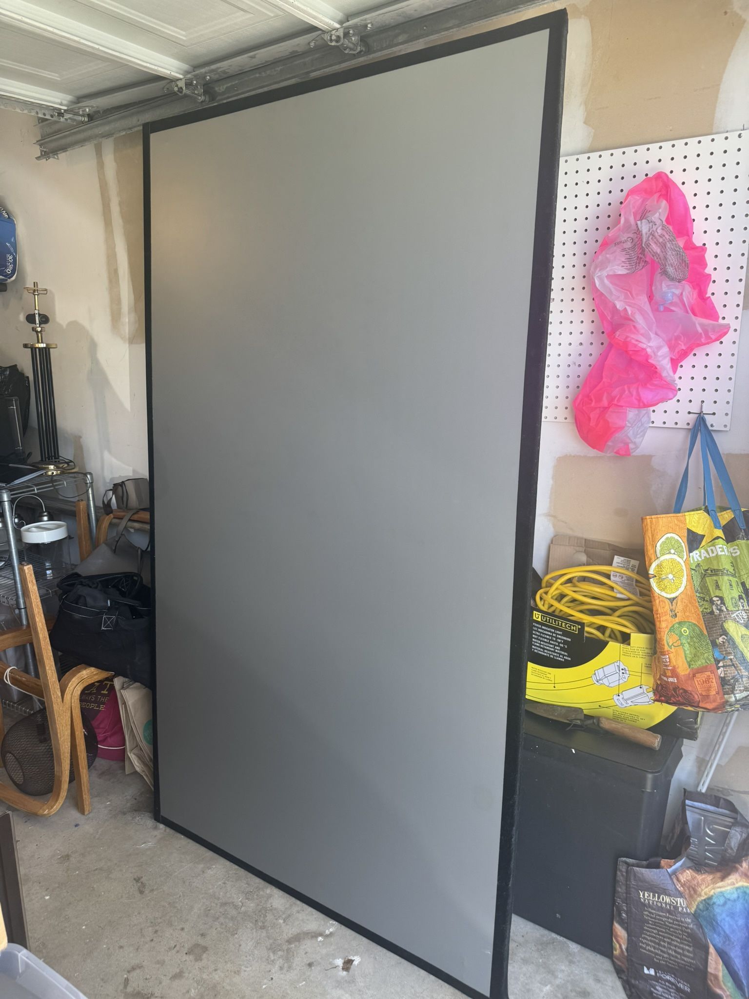 Projector Screen