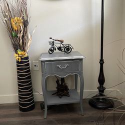 Dixie Furniture End Table 