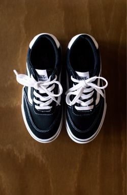 Youth Vans Size US2 | Never Worn | New