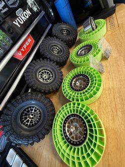 Proline 2.2 Super Swamper Tires and Treal Beadlock Wheels