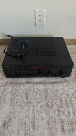Insignia speaker receiver