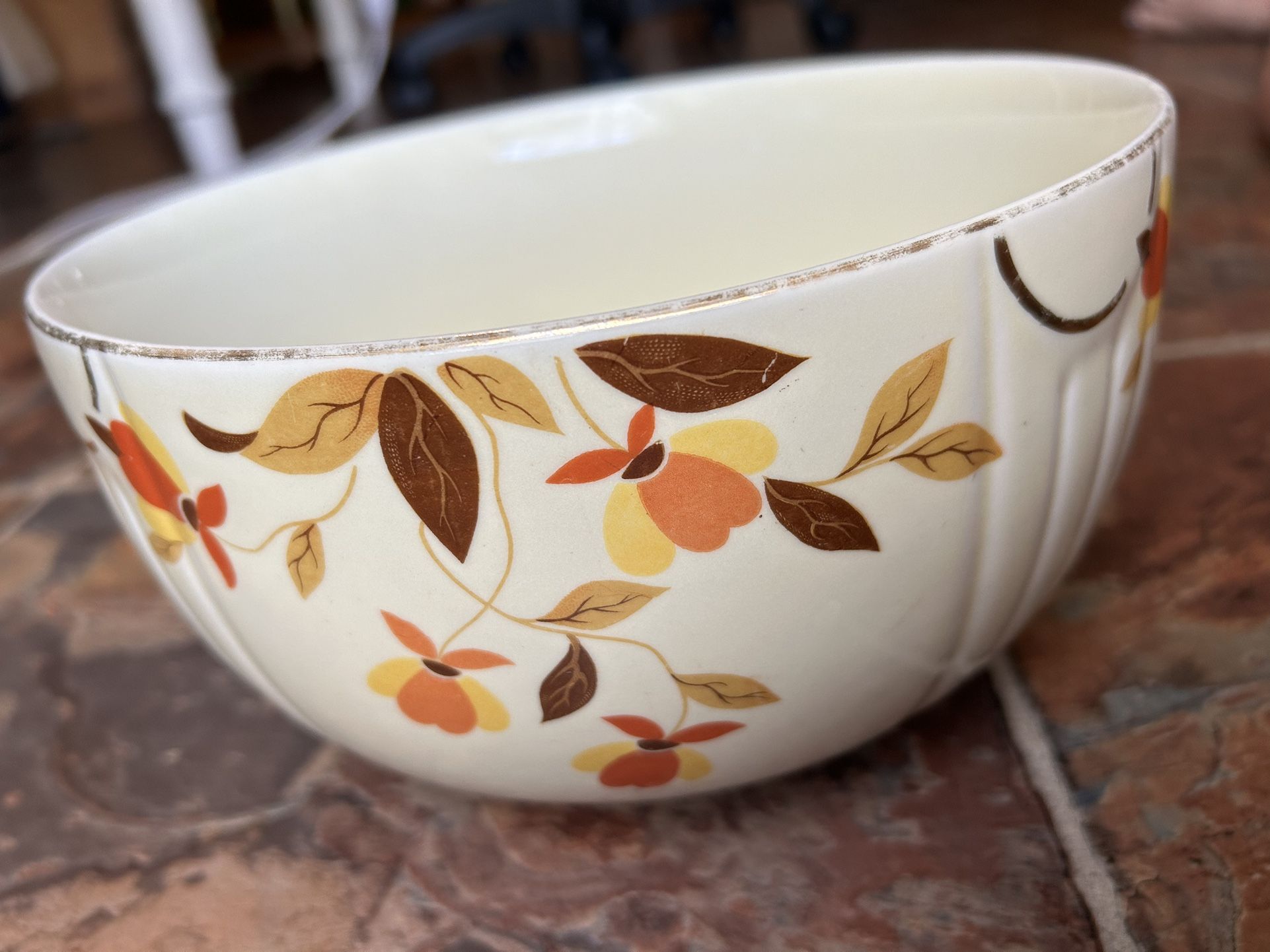 Vintage Hall Jewel Tea Autumn Leaf Design Mixing Serving Bowl Medium 7”/Vintage Hall’s Superior Autumn Leaf Nesting Bowl With Gold Detail