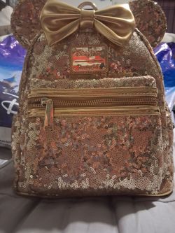 Brand New 2024 Disney Parks Loungefly Minnie Mouse Gold Sequin Mini Backpack $80