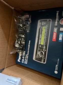 Truck radio with CD player